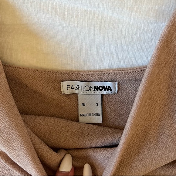 Fashion Nova Cowl Neck Crop Top - Picture 3 of 4